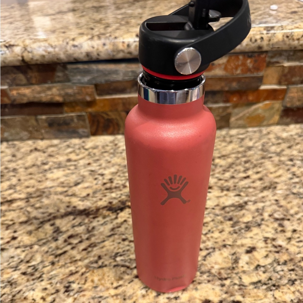 Red skinny 21 oz hydro flask